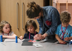 Dimanches en famille / Atelier photo cyanotype : Impressions végétales