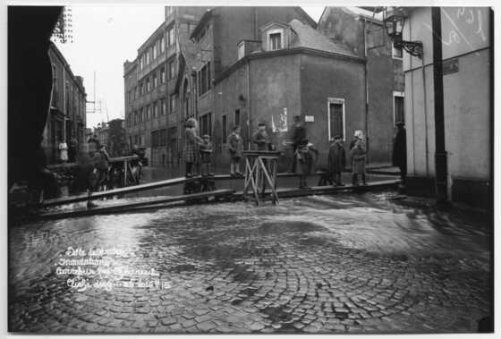 Inondations de janvier 1936, carrefour de la rue Chevreul