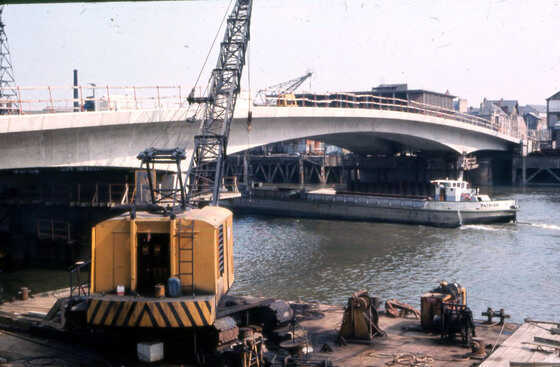 Construction du pont Anne de Bretagne