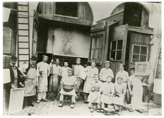 Ouvriers de la Maison Lefèvre-Utile en 1885