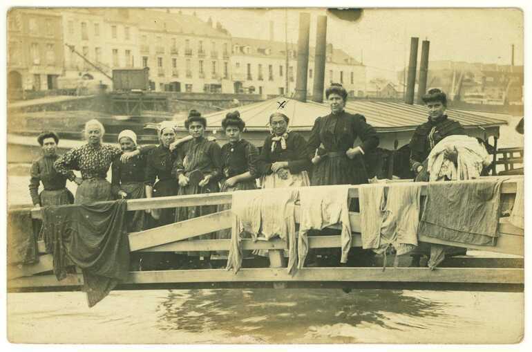 Groupe de blanchisseuses