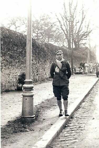Gilbert Grangeat après la Libération à Nantes, le 8 novembre 1944