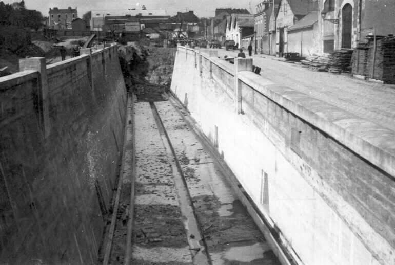 Rue Babonneau, tranchée ouverte bétonnée