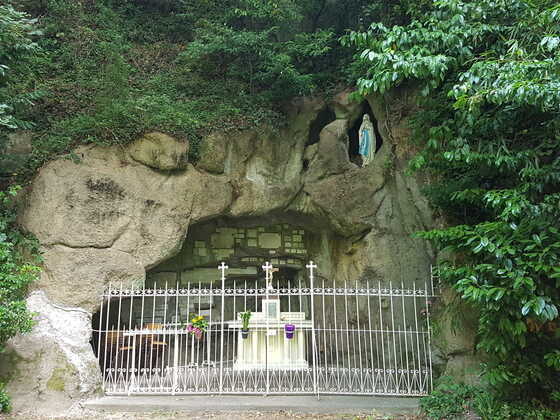 Grotte de Notre-Dame de Lourdes