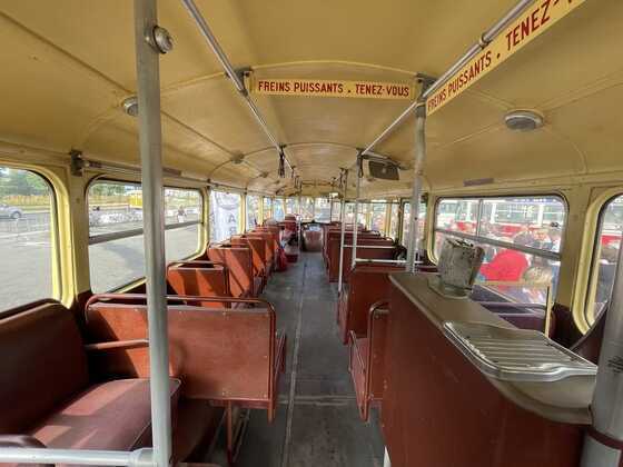 Intérieur de l'autobus
