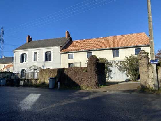 Ferme de l'Écusson, rue de la Papotière