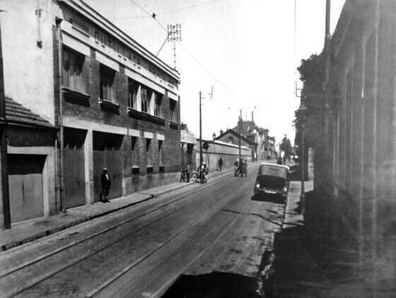 Façade sur rue de l’entreprise Outillage Armor de la rue Ledru-Rollin