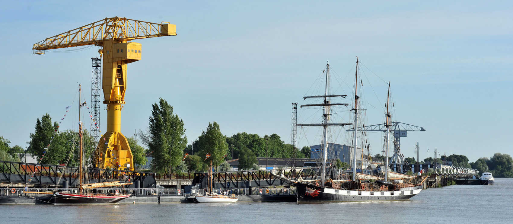 Nantes: Fragilisée par les vents, la grue jaune va faire l'objet d