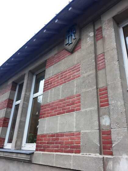 Détail de la façade de l’école Ledru-Rollin