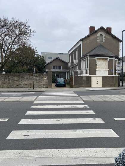 Maison principale de l'ancienne ferme maraîchère du Perray à Doulon