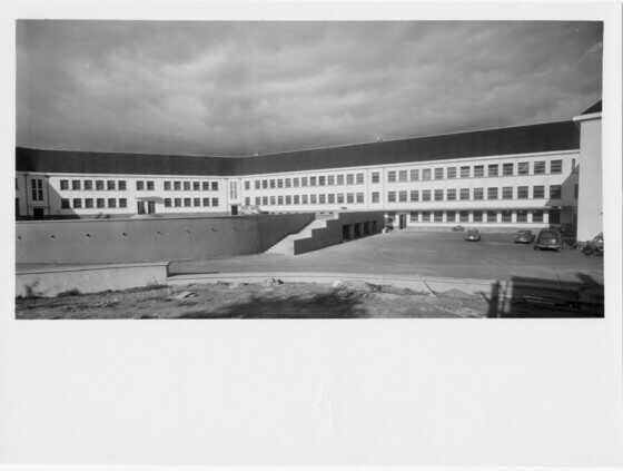 Construction du lycée professionnel de jeune fille, quartier de la Bottière