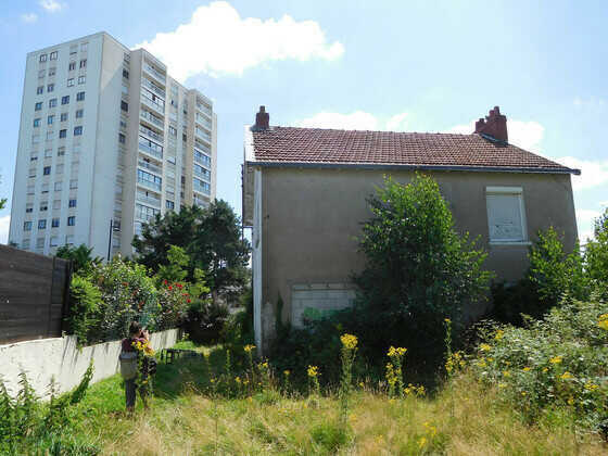 Maison dans le quartier de Bellevue