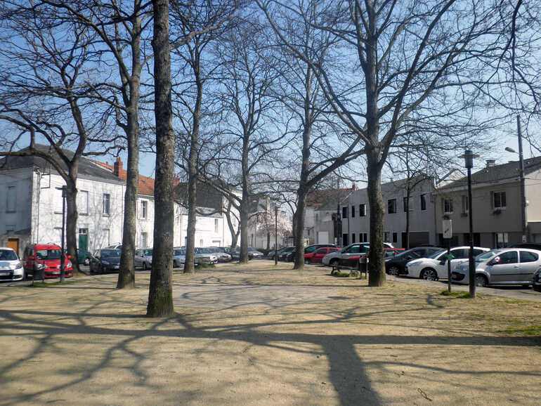 Place du Petit-Bois