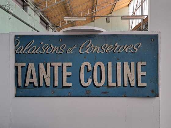 Plaque de « Tante Coline »