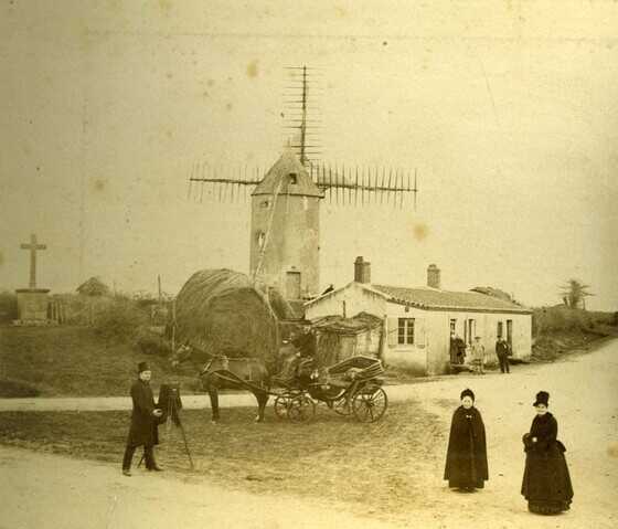 Le moulin Loret à Bouguenais vers 1890