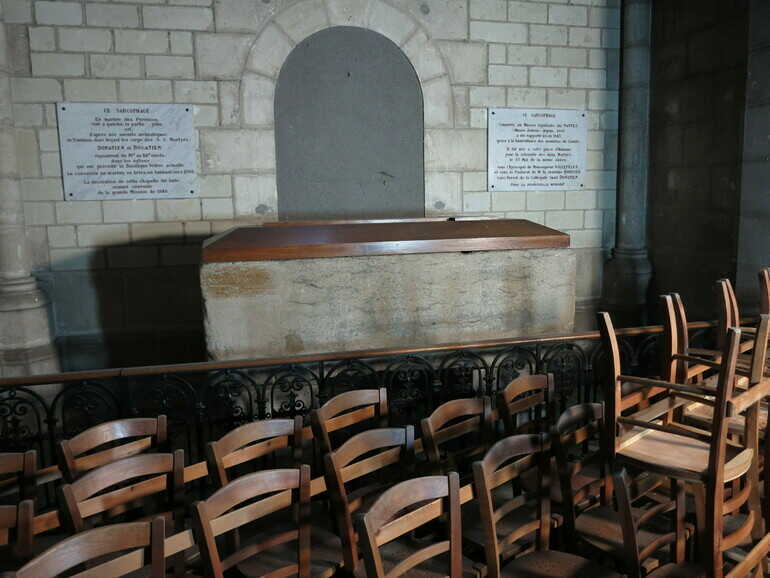 Sarcophage de saint Donatien et saint Rogatien