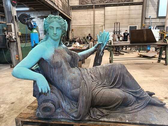 Début des travaux de patine sur l’allégorie de l’Erdre