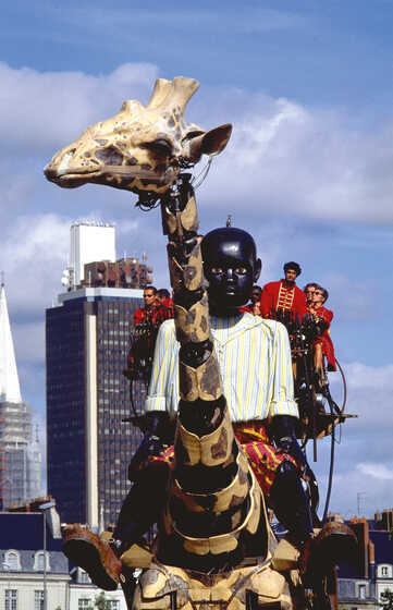 Royal de Luxe, Les Girafes et Le Petit Géant