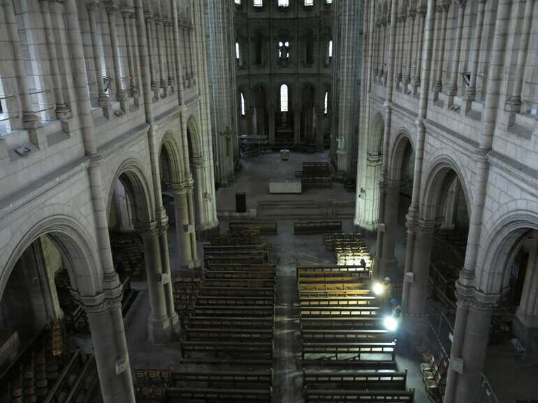 Nef de la basilique Saint-Donatien