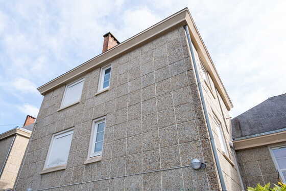 Détail de la façade de l’école élémentaire des Marsauderies