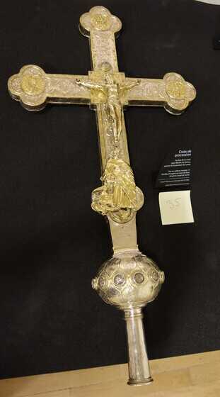 Croix de procession de la commune de Lavau-sur-Loire