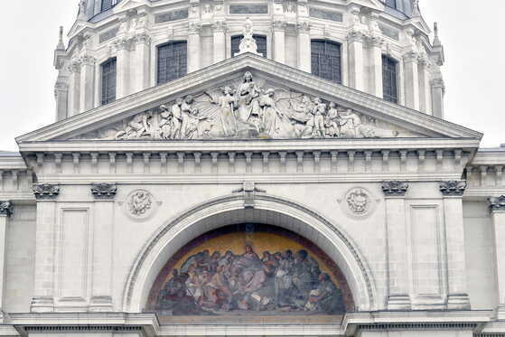 Façade de l'église Notre-Dame-de-Bon-Port