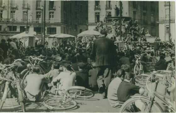 Rassemblement ouvrier place Royale
