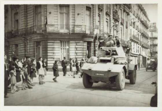 Char sur la rue de Strasbourg à la Libération de Nantes