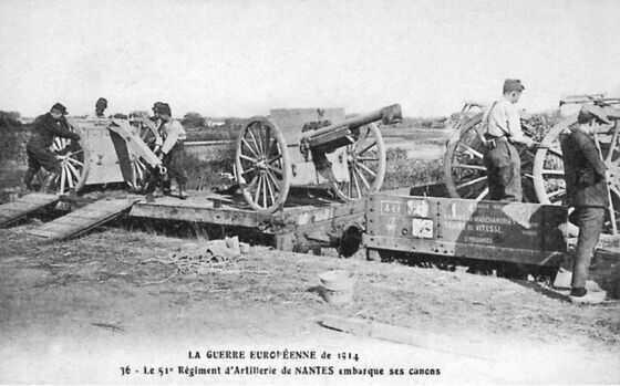 Embarquement des canons du 51e régiment d'artillerie au Grand Blottereau