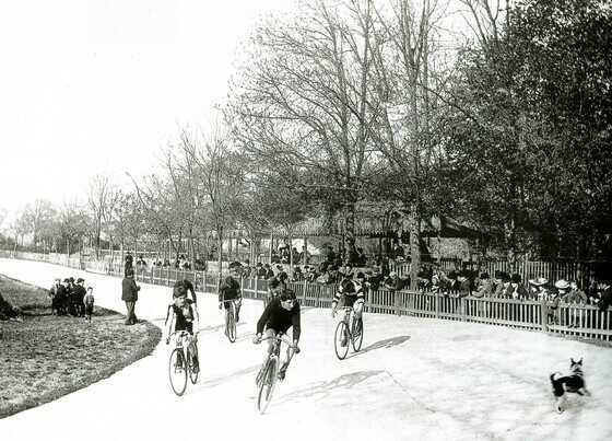Le vélodrome de Beauséjour lors d’une course de vélos