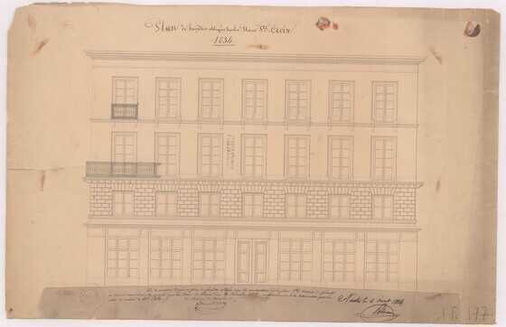 Plan de façades obligées sur la place Sainte-Croix