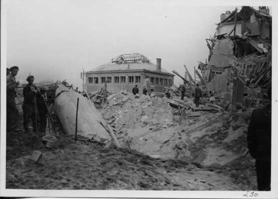 Bâtiments de la gare de l’État détruits par les bombardements