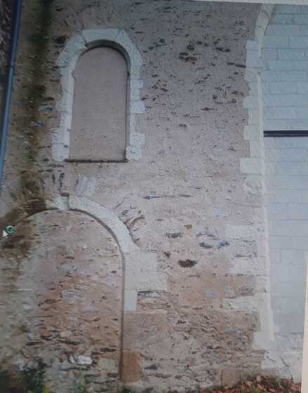 Porte de l’orgue et porte romane du mur gouttereau de l'ancienne église du couvent des Cordeliers
