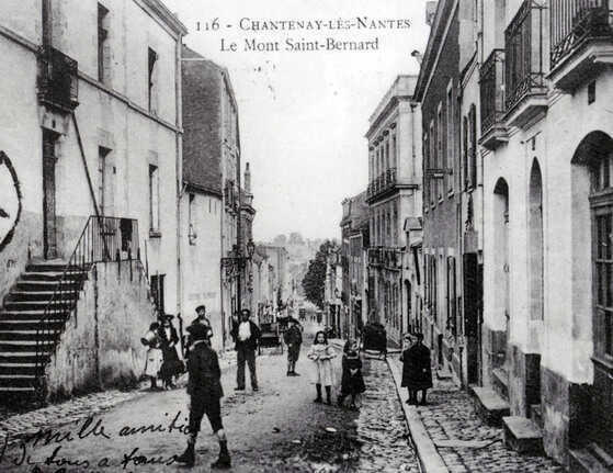 Le Mont Saint-Bernard, vue prise au niveau de l'actuel numéro 45, rue de la Montagne