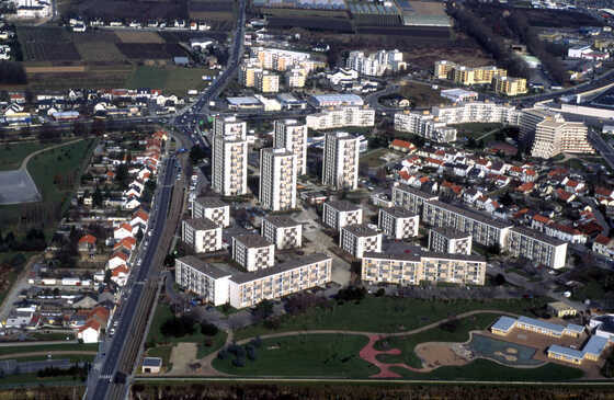Vue aérienne du quartier de la Halvêque en 1992