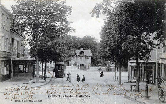 Place Emile-Zola vue depuis le boulevard Pasteur