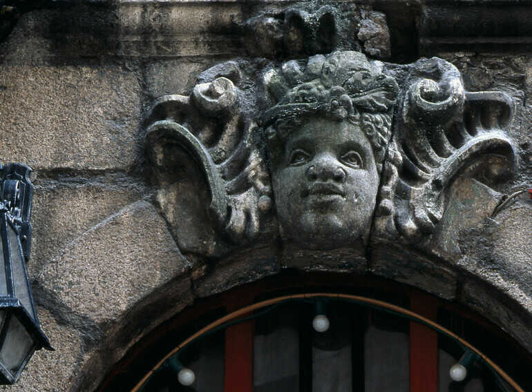 Mascaron, 13 rue Kervégan