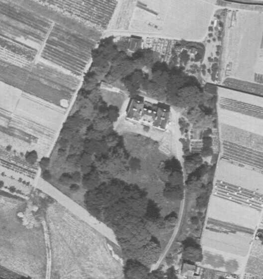 Photographie aérienne du manoir de la Noë