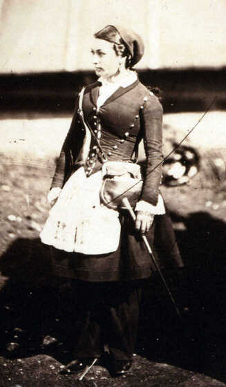 Cantinière française en tenue de zouave pendant guerre de Crimée en 1855