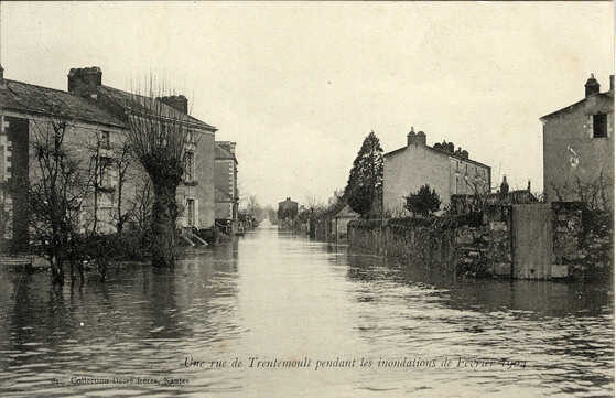 Inondations de février 1904, une rue de Trentemoult