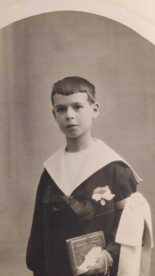 Gilbert Burlot lors de sa communion